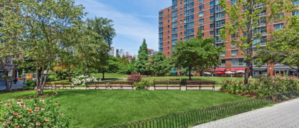 Riverwalk Landing on Roosevelt Island